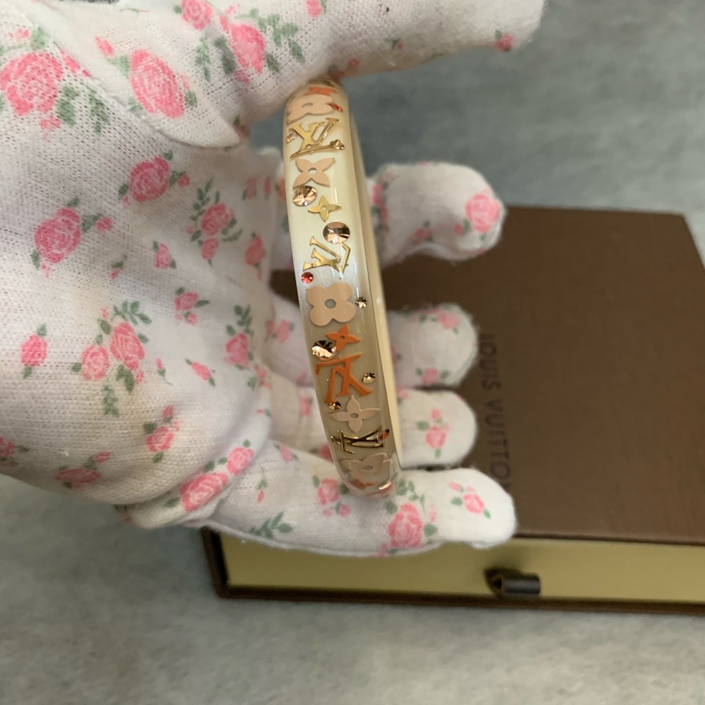 LV bangle - Picture 6 of 9